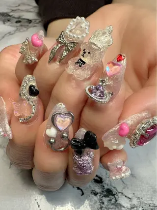 ネイル 新山 聖のネイルデザイン