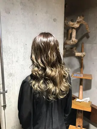 坂野 結子のヘアスタイル