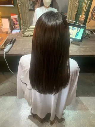 ロング 西村 真実子のヘアスタイル