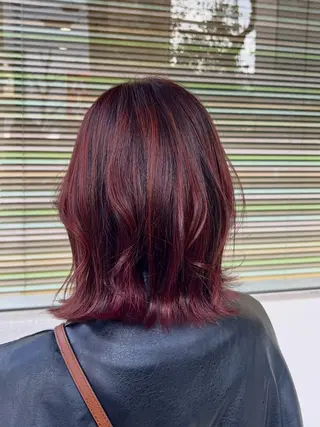 ミディアム カラー アカリ ✄﻿似合わせカット✄のヘアスタイル