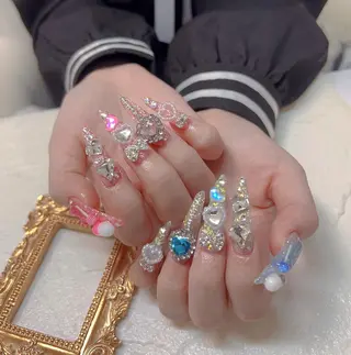 ネイル MoaNail🫶 Yoshiのネイルデザイン