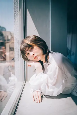 ミディアム lena🎀 透明感カラー/韓国風のヘアスタイル