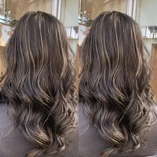 セミロング カラー ヘアアレンジ 白髪ぼかしハイライト 茗荷谷駅徒歩2分のヘアスタイル