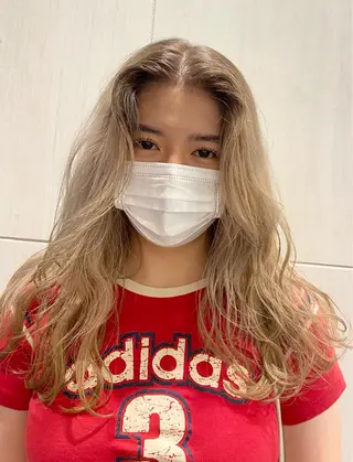 ロング デザインカラー/ボブ ブリーチカラー/ユリのヘアスタイル