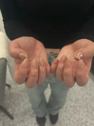 ネイル 小松 千冬のネイルデザイン