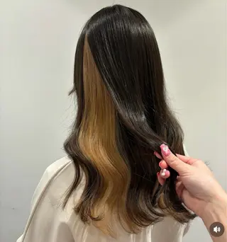 ロング カラー 中野 愛花のヘアスタイル