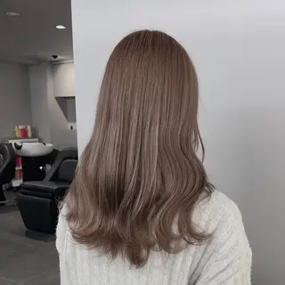 ミディアム ベージュ/グレージュ 🧸あやか/表参道のヘアスタイル