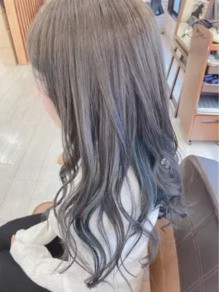 ロング カラー Mina Akiyamaのヘアスタイル