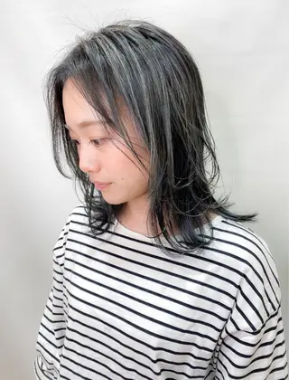 セミロング カラー 大野 あさみのヘアスタイル