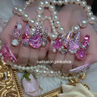 ネイル nail salon Pink Aliceのネイルデザイン