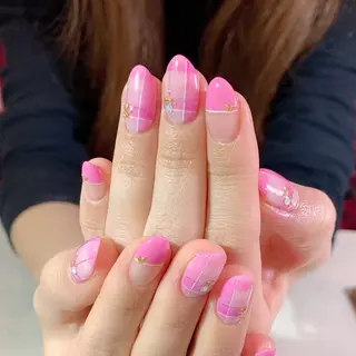 ミディアム hashimoto naoのマツエク・マツパデザイン