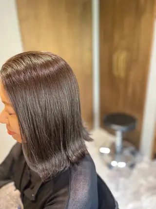 ミディアム カラー 小島 智子のヘアスタイル