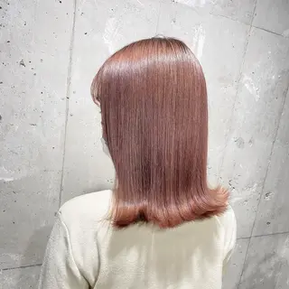 ミディアム ❤︎ワンホンガーリー なハイトーンヘア❤︎のヘアスタイル