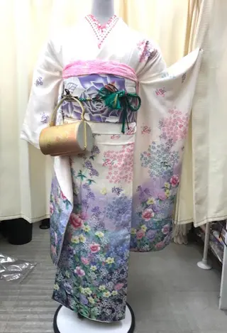 ヘアアレンジ 上辻 博司のヘアスタイル