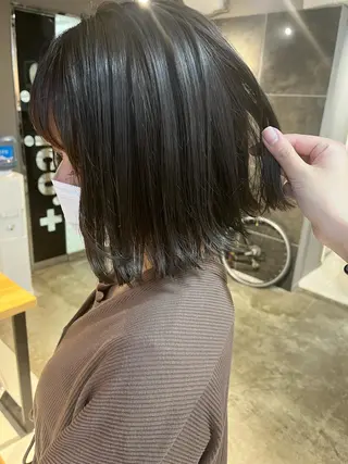 ミディアム カラー ヘアアレンジ キッズ ネイル マツエク・マツパ 透明感カラー🤎 ゆりのヘアスタイル