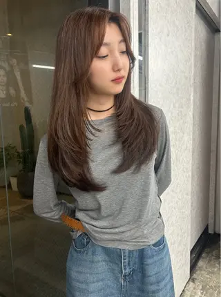 ロング レイカ /ハイトーンのヘアスタイル