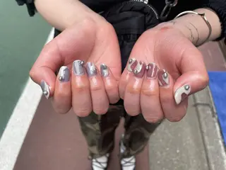 ネイル はばすみれ🎀ﾈｲﾙ 光ﾌｪｲｼｬﾙ ﾍｱのネイルデザイン