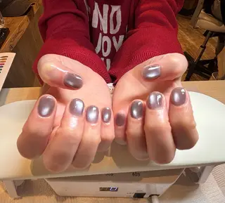 ネイル 楡井 陽菜のネイルデザイン