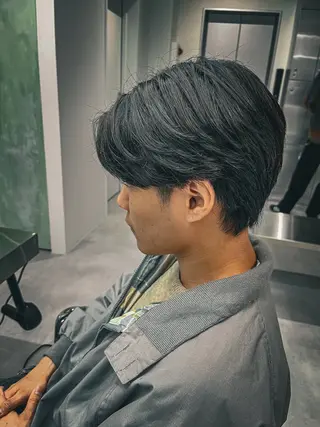 ショート メンズ ⚡メンズパーマフ ェードカットTomyのヘアスタイル