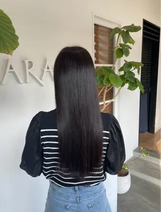 ロング カラー yuzua/レイヤー /縮毛/透明感のヘアスタイル