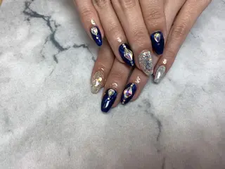 ネイル ネイルリボン 受付スタッフのネイルデザイン