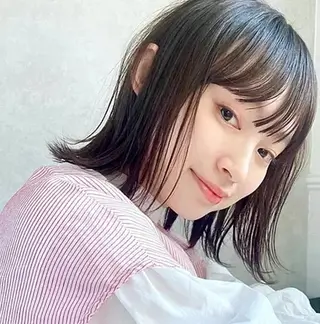 ミディアム salon azureのヘアスタイル