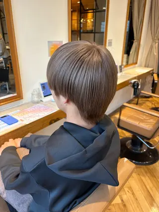 ショート カラー キョウスケ/レイヤー /ハイトーンのヘアスタイル