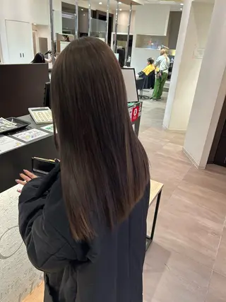 ロング 岩岡 つなみのヘアスタイル