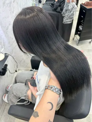 カラー ⋆✦ Leon カット¥1100のヘアスタイル