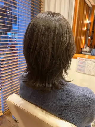 セミロング カラー アザマ　ヤスカツ _rosso 川口のヘアスタイル
