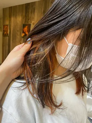 セミロング カラー パーマ ヘアアレンジ メンズ キッズ ネイル mana 暖色カラーカットのヘアスタイル