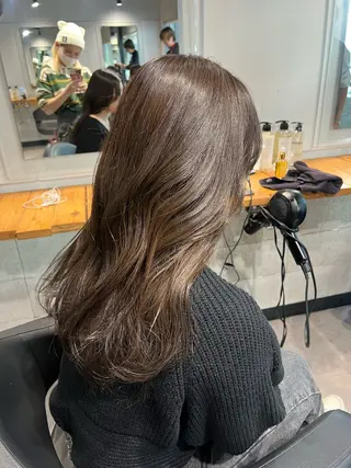 セミロング カラー NANAMI🩵 大人可愛い韓国ヘアのヘアスタイル