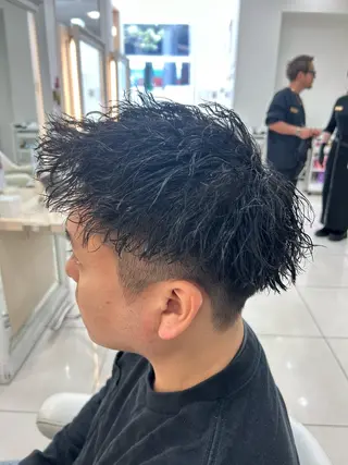 ショート パーマ メンズ 髪質改善/艶カラー/ メンズパーマ/鈴木のヘアスタイル