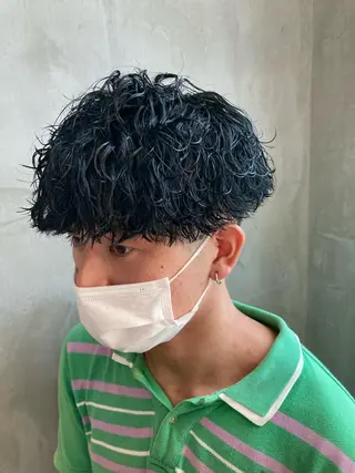 ショート パーマ メンズ 波巻きスパイラルパー マ/シャドウパーマ駿のヘアスタイル