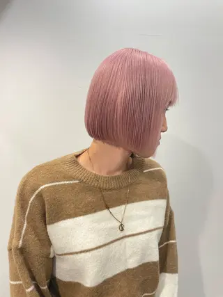 ショート カラー ⭐ハイトーンブリーチ ミルクティーピンクのヘアスタイル