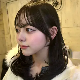 セミロング カラー レイヤー/ハッシュカ ット/顔周り/フウカのヘアスタイル