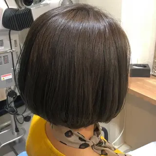 ショート カラー 金島 青のヘアスタイル