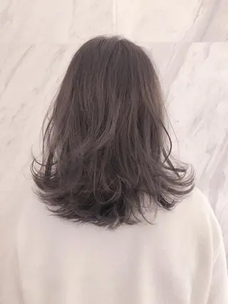 セミロング カラー ブリーチカラー 美髪矯正takaraのヘアスタイル