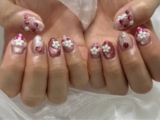 ネイル yume 大人ガーリーネイルのネイルデザイン