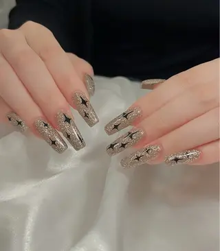 ネイル Rina 東口ネイルサロンもちのネイルデザイン