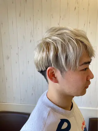 メンズ スガト 🎨透明感カラー✨️のヘアスタイル