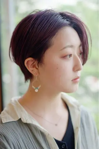 ショート カラー ナガス カズアキのヘアスタイル