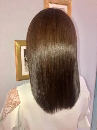 ミディアム 代表山口ひな 髪質改善のプロのヘアスタイル