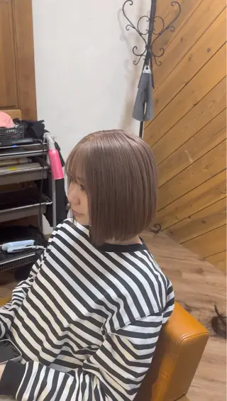 ショート カラー little×PORTO 元町店所属・藤本 あさひのヘアスタイル