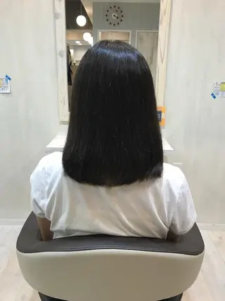 ミディアム 菅 由梨菜のヘアスタイル