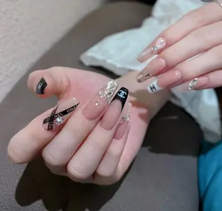 ネイル VIVIAN リサのネイルデザイン