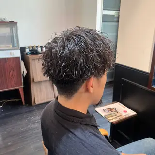 ショート パーマ メンズ スズキ リコのヘアスタイル