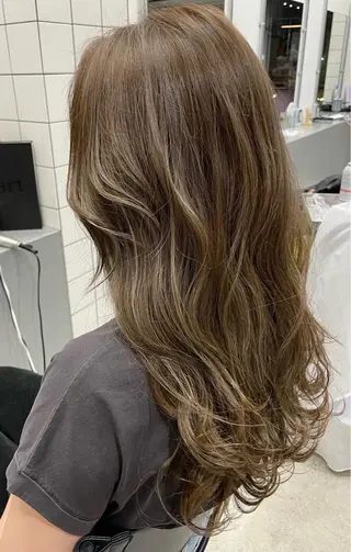 ロング メンズ専門サロン wokeのヘアスタイル