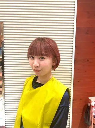ショート カラー レイヤー/ブリーチ/ 渋谷/ルル🌿のヘアスタイル