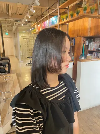 ミディアム 白上 愛佳のヘアスタイル